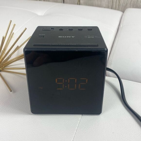 Mirror Front Sony Dream Machine Cube Black ICF-C1T FM/AM Radio Alarm Clock - Picture 1 of 6